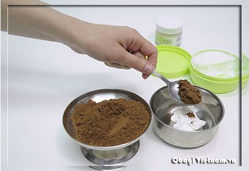Làm mặt nạ socola cho làn da trắng mịn