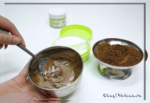 Làm mặt nạ socola cho làn da trắng mịn