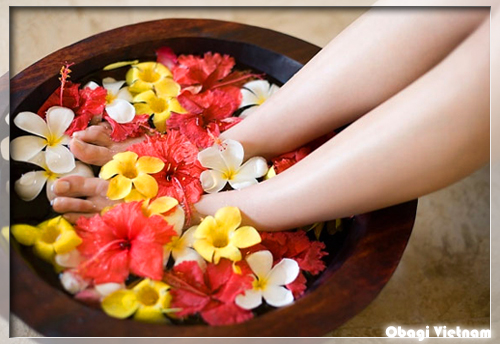 Ngâm chân nước nóng