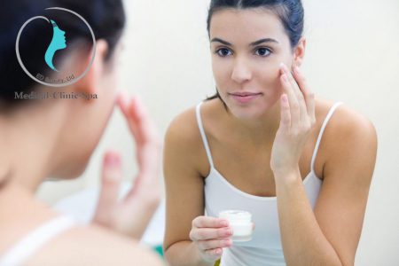 Nên sử dụng kem dưỡng da ban đêm hay ban ngày